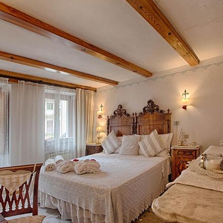 Le Coeur Du Pont Hotel Donnaz Luaran gambar
