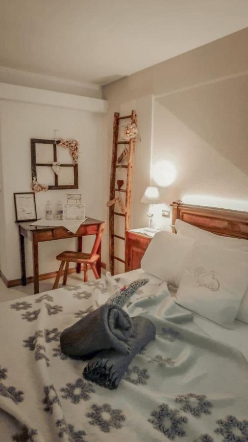 Le Coeur Du Pont Hotel Donnaz Luaran gambar
