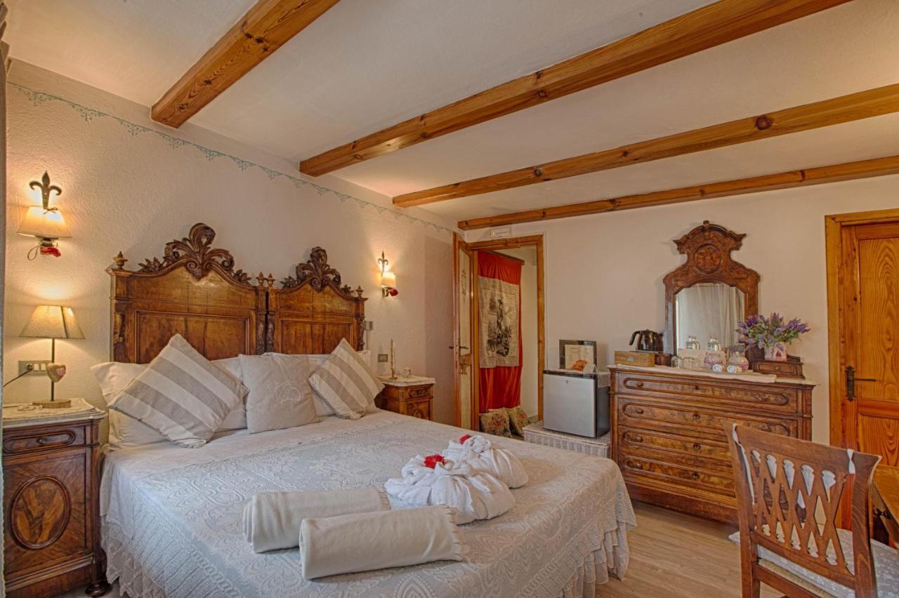 Le Coeur Du Pont Hotel Donnaz Luaran gambar